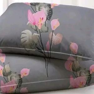 Double Bedsheet With 2 Pillow Covers