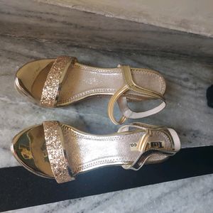 Strong And Stable Golden Heels