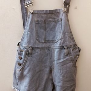 A Short Denim Dungri