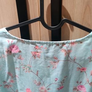 Light Green Floral Embroidered Top - Xxl