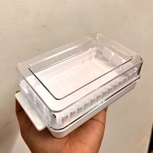 Butter Storage With Cutting Guide Box