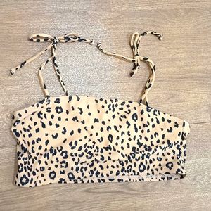 Leopard🐆 Print Crop Top 🖤