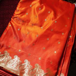 Beautiful & Shinny Banarsi Silk Saree