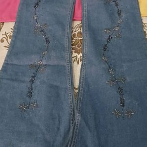 Jeans Very Low Price