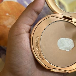 Charlotte Tilbury Compact -airbrush Flawless