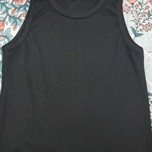 black tank