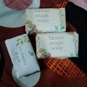 2 Detan Soap With 1 Free Neem Bar