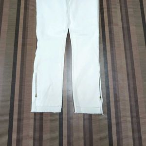 Z-82 Size-28 (Sale) Latest Ladies high waist Jeans