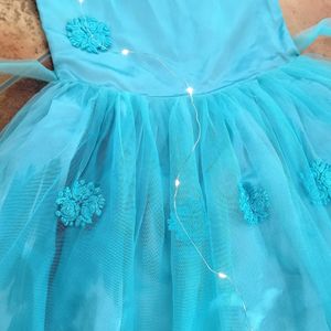 Adorable frock for Kids 💙🤍✨