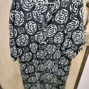 Black Kurti