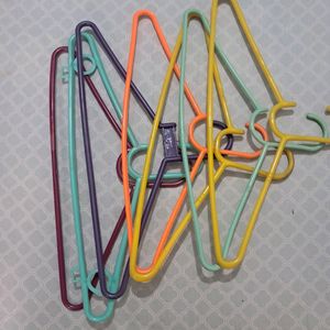 Hangers-10 Pcs