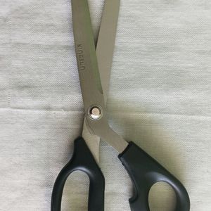 Tailoring scissors