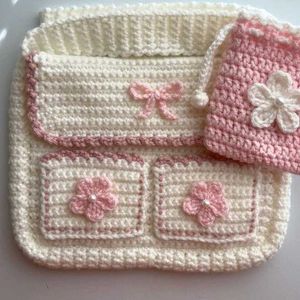 Crochet Bag With Mini Pocket