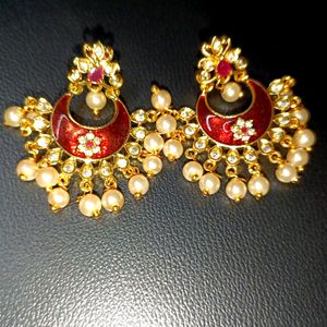 BEAUTIFUL RED AND WHITE KUNDAN PEARL EARRINGS