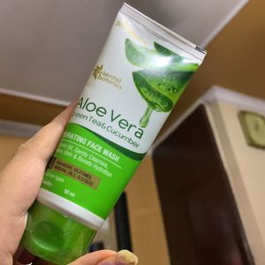 St Botanica Aloe Vera Gel