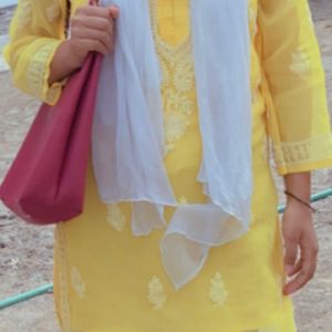 Chikankari Kurti With Inner