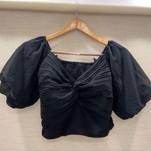 Black Balloon Sleeve Top