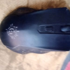 I Am Selling This Gaming Mouse