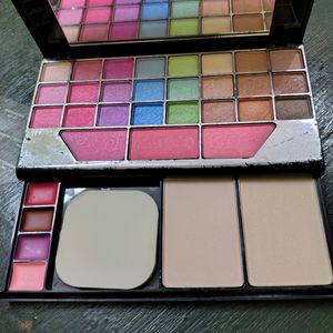 T.Y.A Eyeshadow Palette