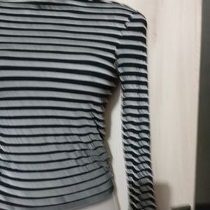 H&M HIGHNECK TOP