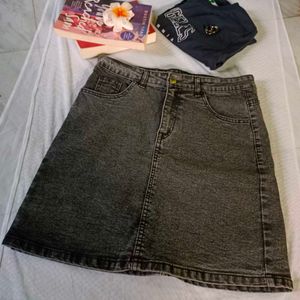 A Line Washed Black Skirt