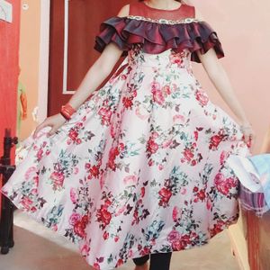 Rs 300 Off Beautiful Gown For Girls And Tenagers