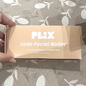 Plix Jade Face Roller