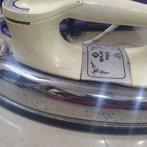 Bajaj Dry Iron – Classic and Efficient"