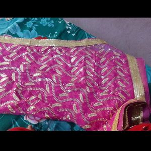 Women Net Saree It's Pure New Mene Stitched Karwa Kar Rakh Li Thi But Ek Baar Bhi Pehni Nhi It's Totally New