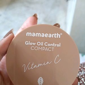 Mamaearth Glow Compacf