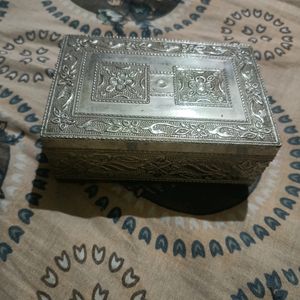 Cute Nuts Box For Gifting