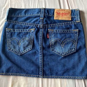 Levi’s Denim Mini Skirt