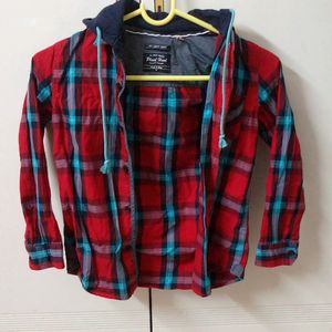 5-6 Yrs boy very nice like new full shirt with cap.