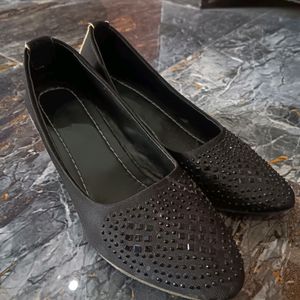 Black Bellies Footwear For Women