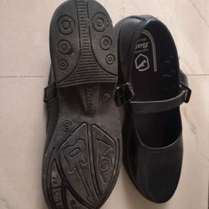 Bata Shoes Limited Edition Size 5 Best Condition