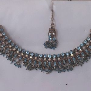 Necklace With Jhumka and Maang Tikka