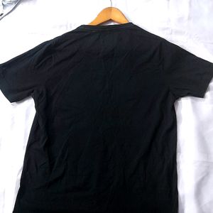 Black Printed Round Neck Tshirt