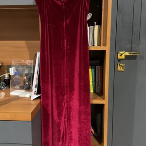 Red Vine Velvet Dress