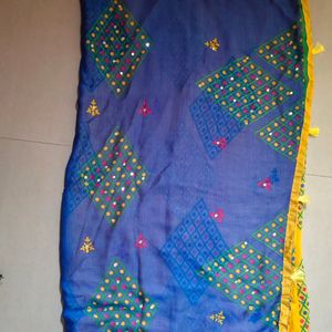 Saree Like New Used One's With Falls And Zigzag