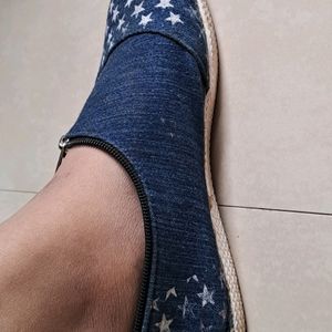 Denim Casual Shoes With Star Prints And Zip