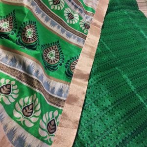 Twin Colours Saree With Stiched Blouse