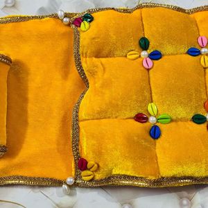 Laddu Gopal Warm Rajiyi Bedset With pillow, pillow