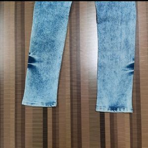 R-72 Size 28 Slim Fit Women Denim Jeans