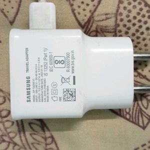 SAMSUNG NEW AND ORIGINAL MOBILE CHARGER