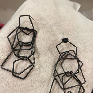 H&M earings black geometric