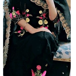 Salwar Suit