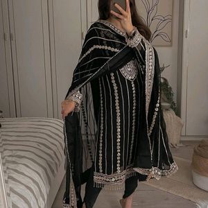 New Standard Pakistani Poshaq Dresses Beautiful Dr