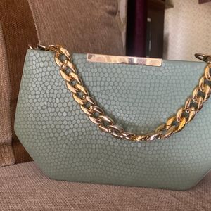 Pista Green Handbag With Inside Sling