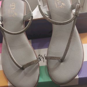 Sandal