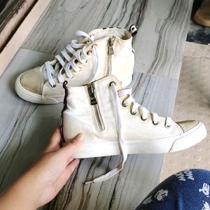 White Trendy Shoes